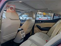 Nissan Maxima